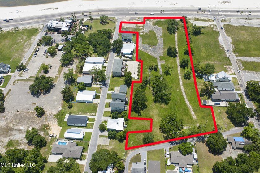 Great Beachfront property located in a high-density Zoning (T-6 - photo 15