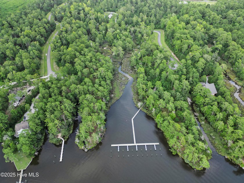 Located in The Cloisters, a waterfront community approximately - photo 11