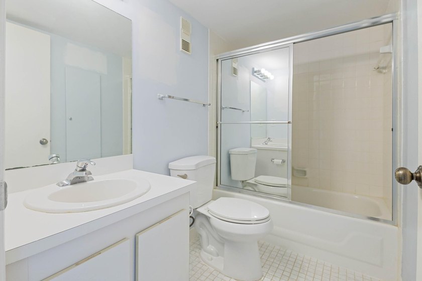 YOUR CHANCE TO BUY AT THE RIGHT PRICE &amp; REFRESH WITH YOUR OWN - photo 19
