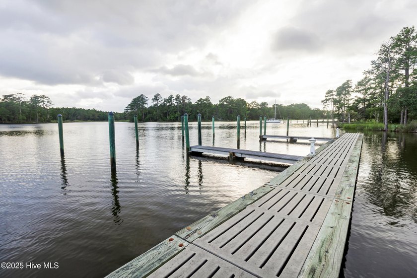 Located in The Cloisters, a waterfront community approximately - photo 24