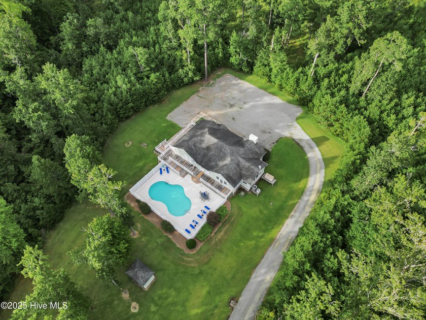 Located in The Cloisters, a waterfront community approximately - photo 33