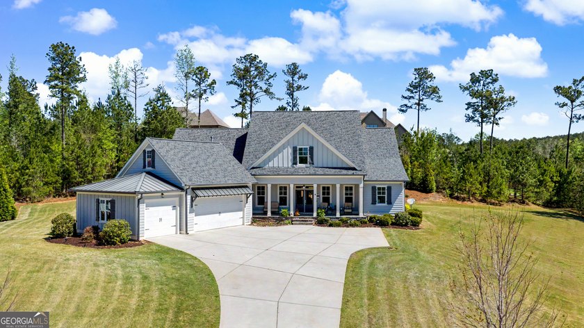Exceptional Home in Prestigious Arbor Springs. Welcome to this - photo 2