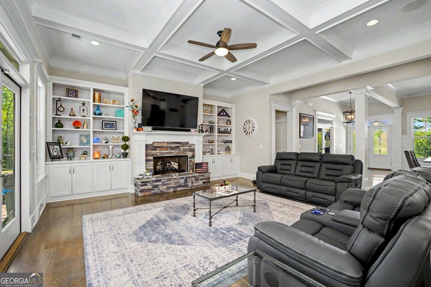 Exceptional Home in Prestigious Arbor Springs. Welcome to this - photo 10