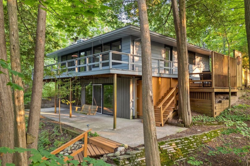 Elkhart Lake home/cottage of your dreams! This sought after lake - photo 6