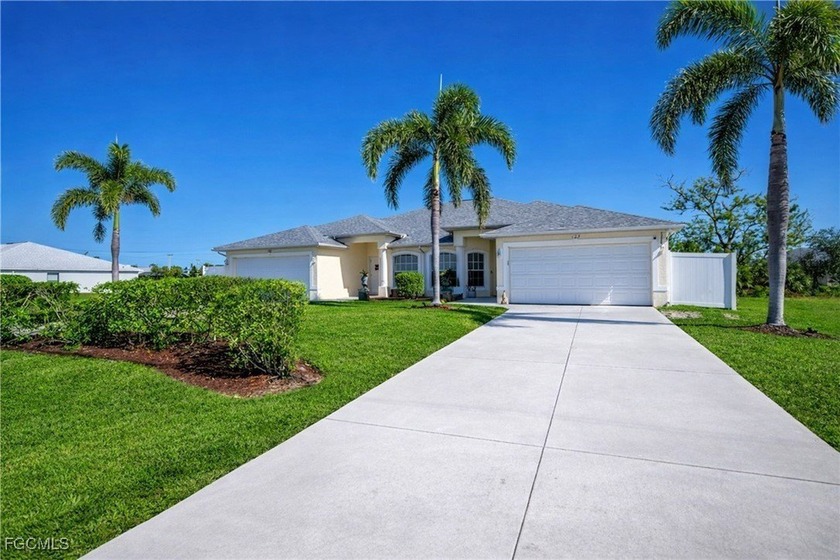 Beautiful Waterfront Duplex - 1,400 Sq Ft Per Side This is your - photo 2