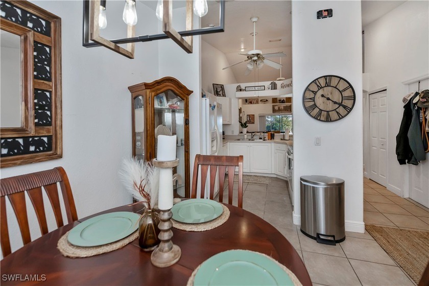 Beautiful Waterfront Duplex - 1,400 Sq Ft Per Side This is your - photo 7