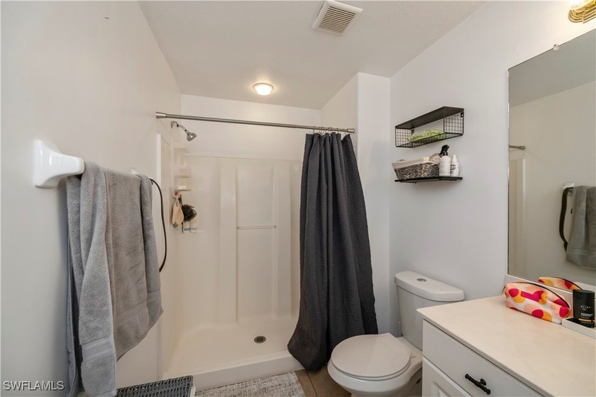 Beautiful Waterfront Duplex - 1,400 Sq Ft Per Side This is your - photo 10