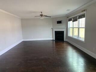 Welcome home to 699 Gladiolus Drive! Nestled on a fantastic 0 - photo 10