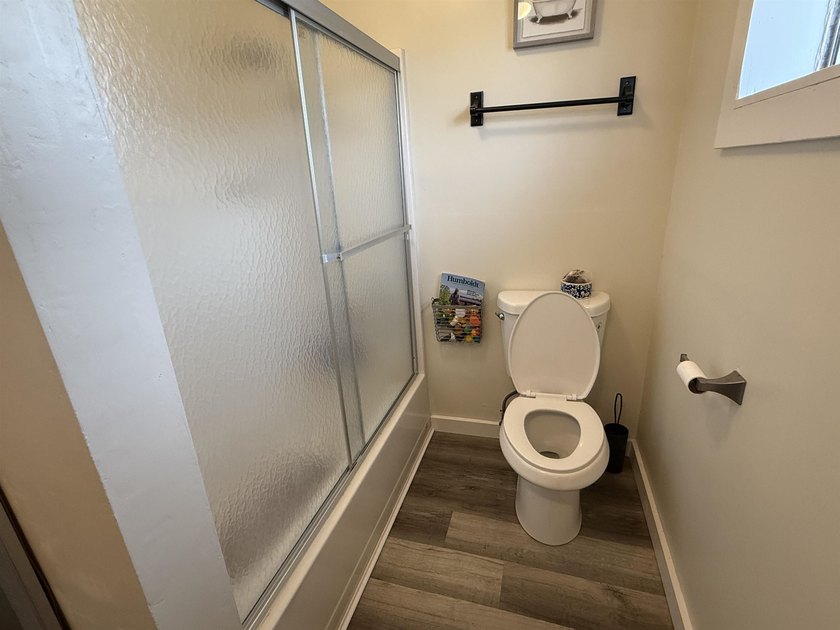 Welcome to 841 Cooper Avenue, a unique Crescent City property - photo 17