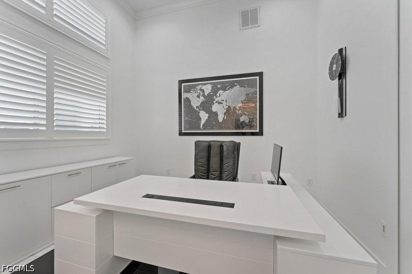 LUXURY WATERFRONT HOME - NO HOA - NEVER FLOODED - NO FLOOD - photo 23
