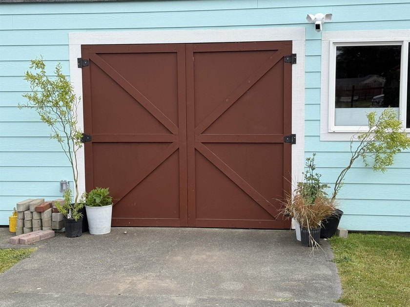 Welcome to 841 Cooper Avenue, a unique Crescent City property - photo 31