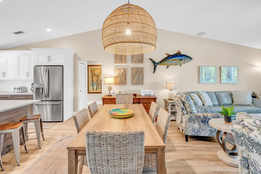 Welcome to modern coastal living in the gem of the Florida Keys - photo 33