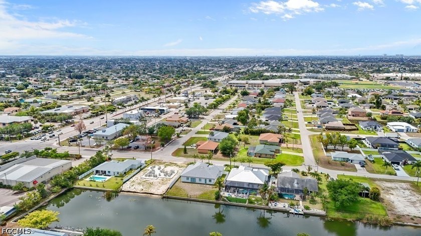 LUXURY WATERFRONT HOME - NO HOA - NEVER FLOODED - NO FLOOD - photo 33
