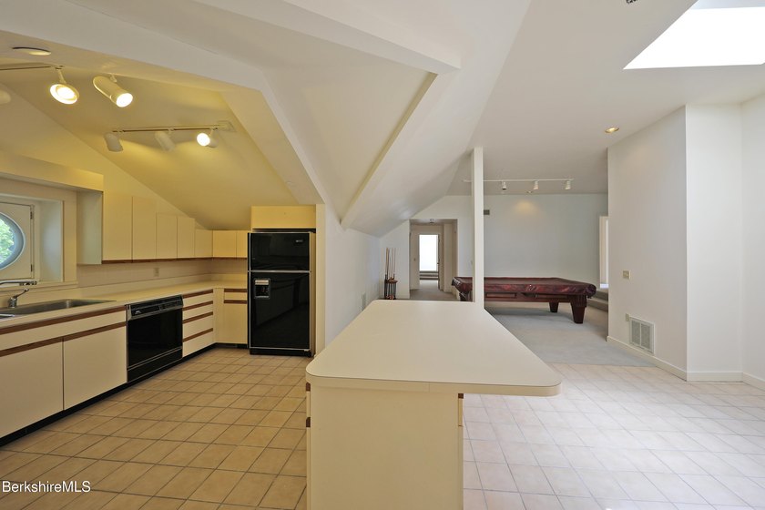 STUNNING VIEWS for as far as you can see from this modern unit - photo 14