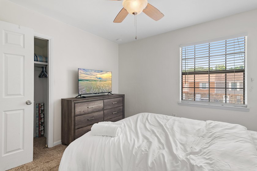 Awesome updated END-UNIT townhome in the heart of Destin with NO - photo 20