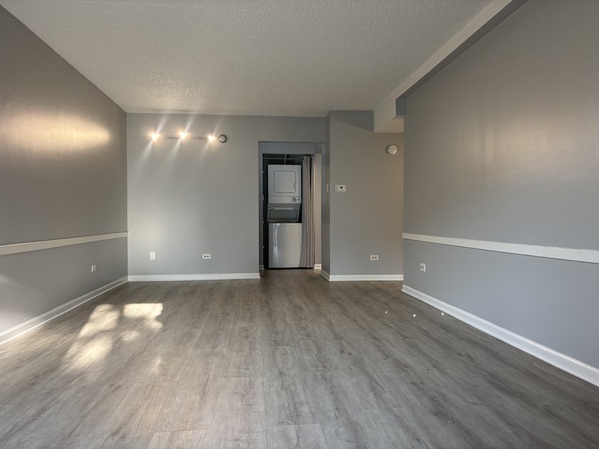 Located in a very well maintained Scarborough Fare Complex - photo 5