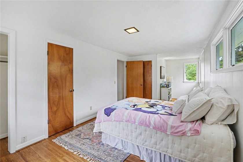 This beautifully maintained 3-bedroom Colonial offers timeless - photo 15
