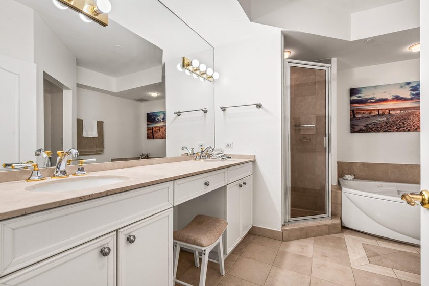 Searching for a 2-bed condo in Downtown Boca Raton near Mizner - photo 16