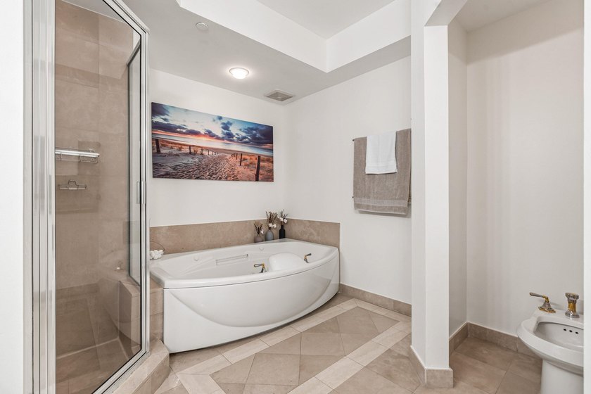 Searching for a 2-bed condo in Downtown Boca Raton near Mizner - photo 17