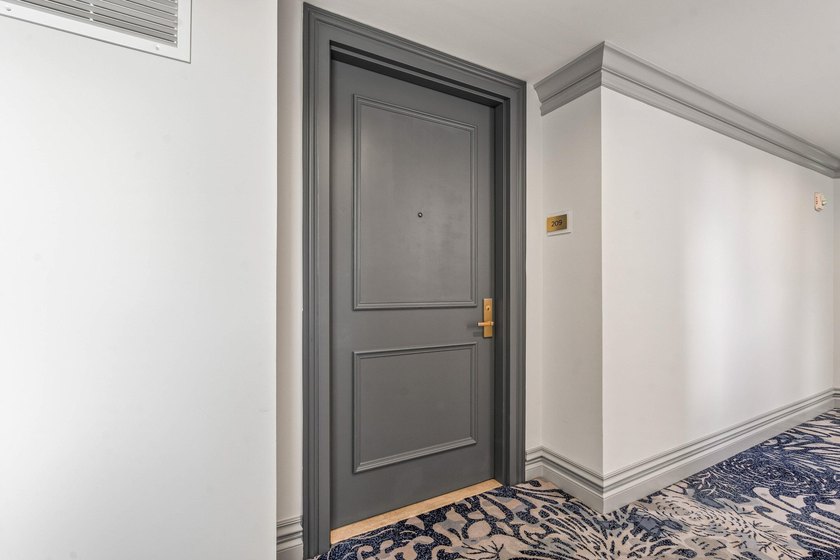 Searching for a 2-bed condo in Downtown Boca Raton near Mizner - photo 26