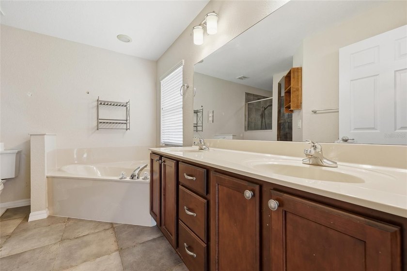 Under contract-accepting backup offers. One or more photos were - photo 15