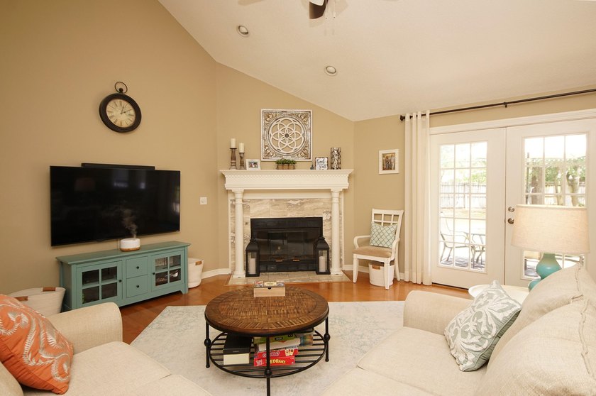 Welcome to the gated community of Parkwood Estates! We are - photo 9