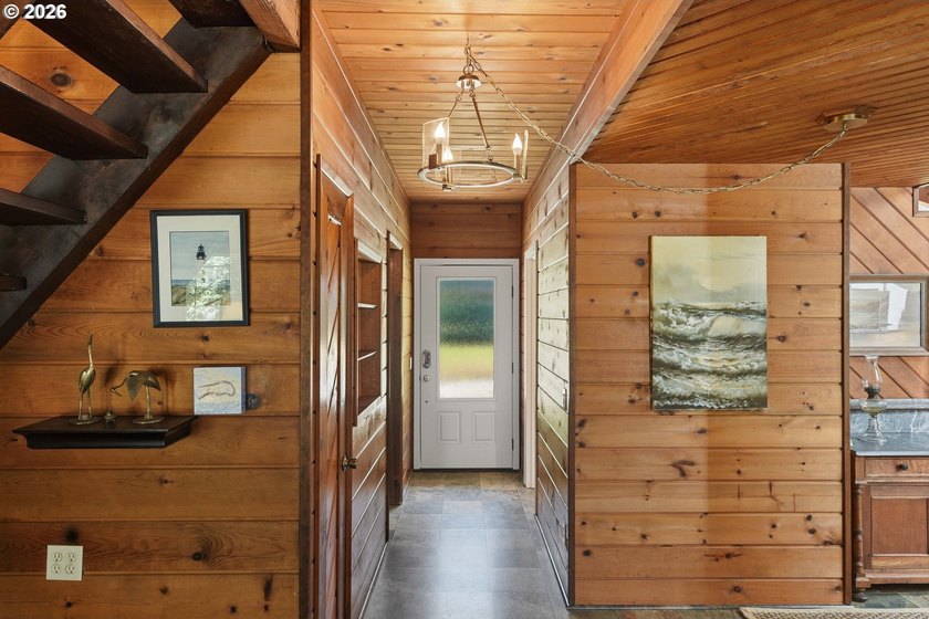 The epitome of an Oregon home - tucked away at the end of a long - photo 7