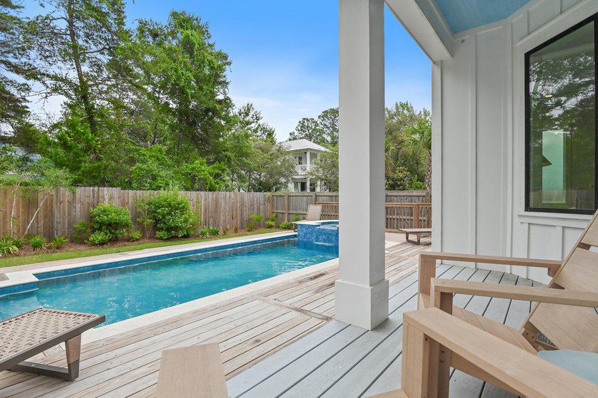 Prominently positioned just moments from the renowned turquoise - photo 8