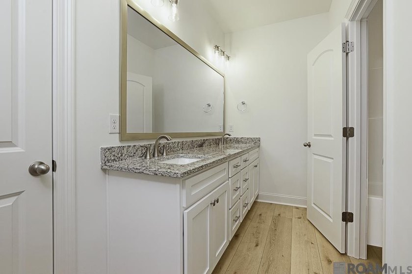 New build in St George between Bluebonnet and UClub! 5 bedrooms - photo 39