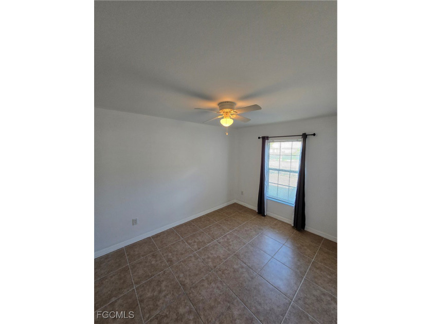 Location, location, location. Well maintained duplex with two - photo 12