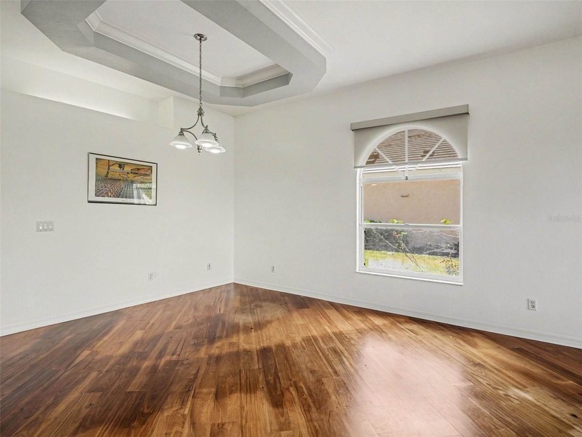 PRICE TO SELL. One or more photo(s) has been virtually staged - photo 13