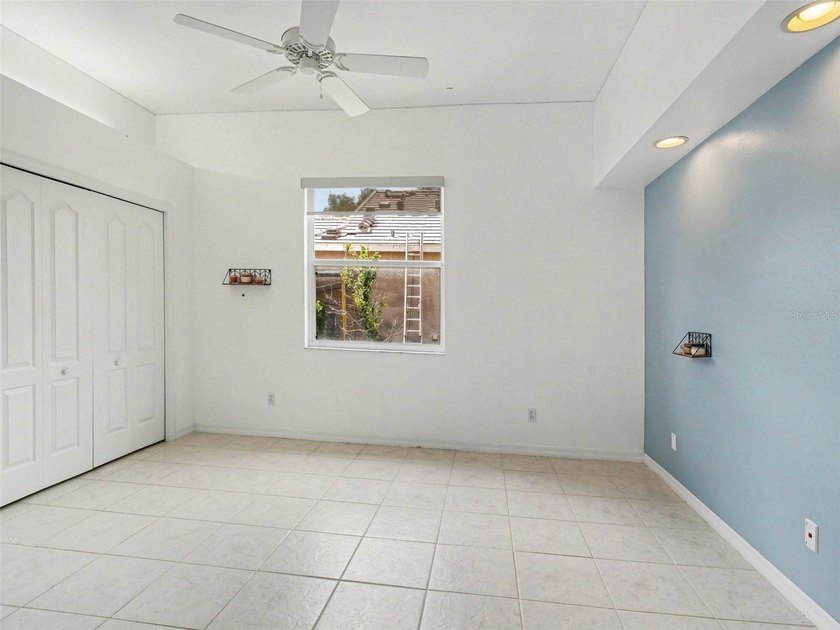 PRICE TO SELL. One or more photo(s) has been virtually staged - photo 29