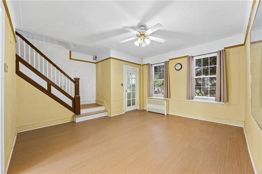Well maintained single-family home in Dyker Height, one of - photo 4