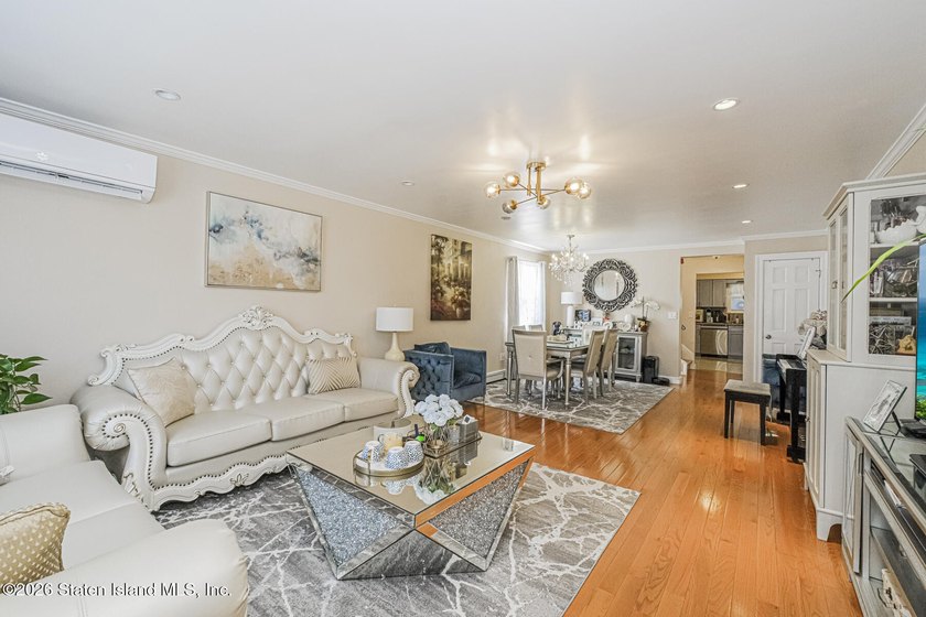 Welcome to 356 Cortelyou Ave! Located in the highly sought-after - photo 4