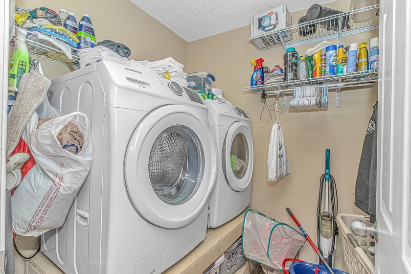 Discover this charming 4-bedroom, 2.5-bath home in the desirable - photo 8