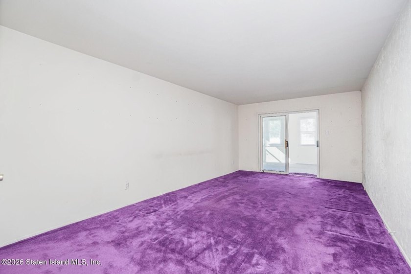 Extra large 2 family high ranch located in the desirable New - photo 8