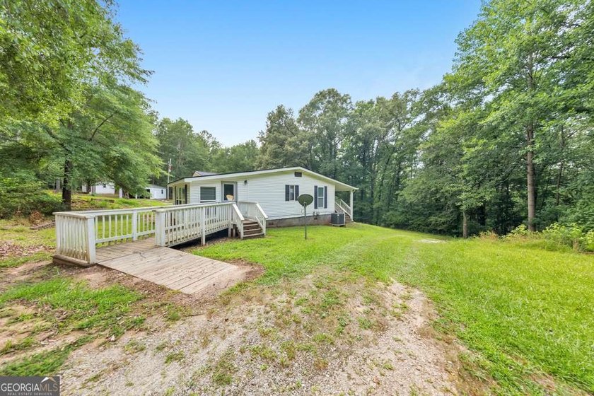 Escape to your own private retreat on nearly 12 breathtaking - photo 9