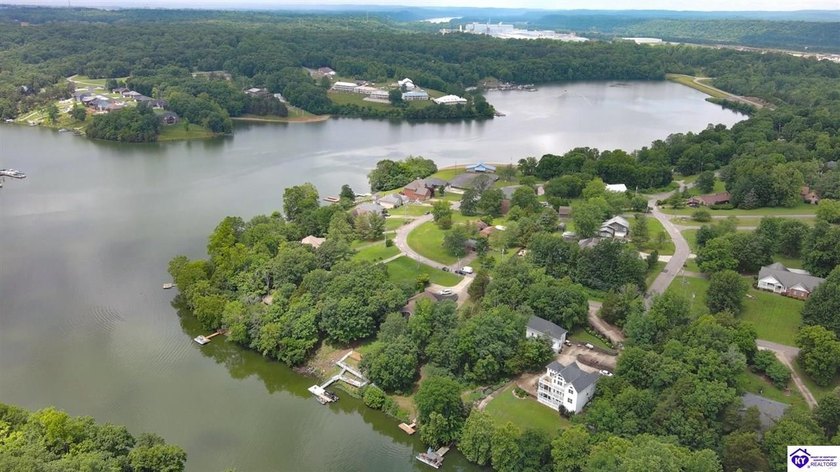 Build your dream home on this beautiful lot on Doe Valley Lake! - photo 2