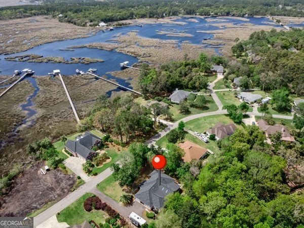 Welcome to 811 Riverview, located in the desirable golf cart - photo 6
