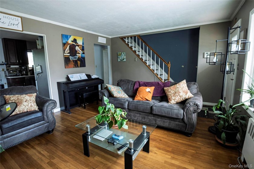 Welcome to this charming 4-bedroom, 2-full-bath Cape located in - photo 11