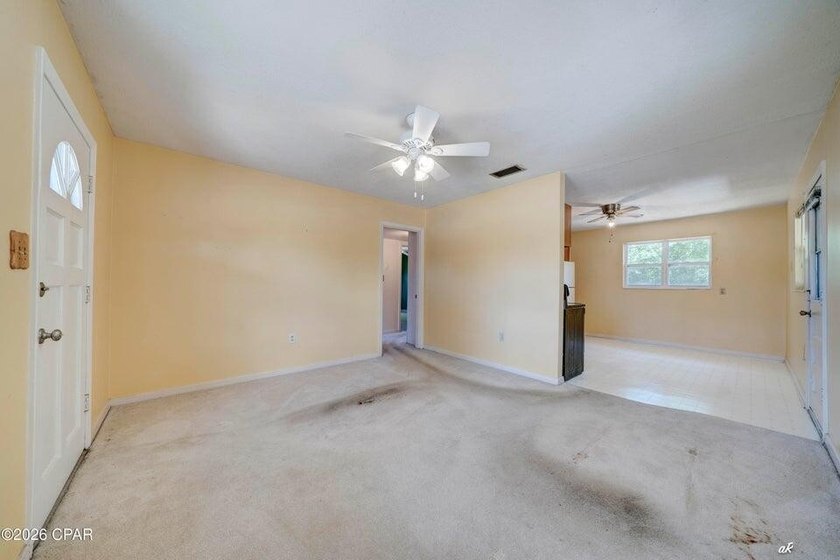 Brick home with major system updates already completed--all - photo 3