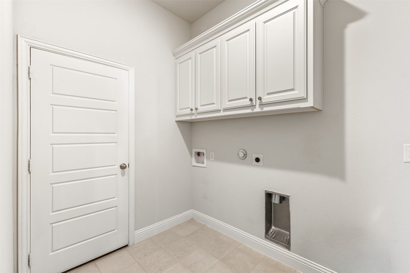 Stunning 2-Story craftsman gem in Capella Park! Featuring - photo 33
