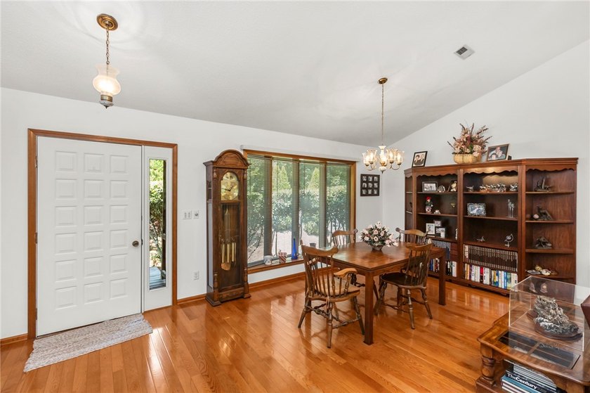 Fantastic Lake Hartwell lot with deep water and a custom-built - photo 8