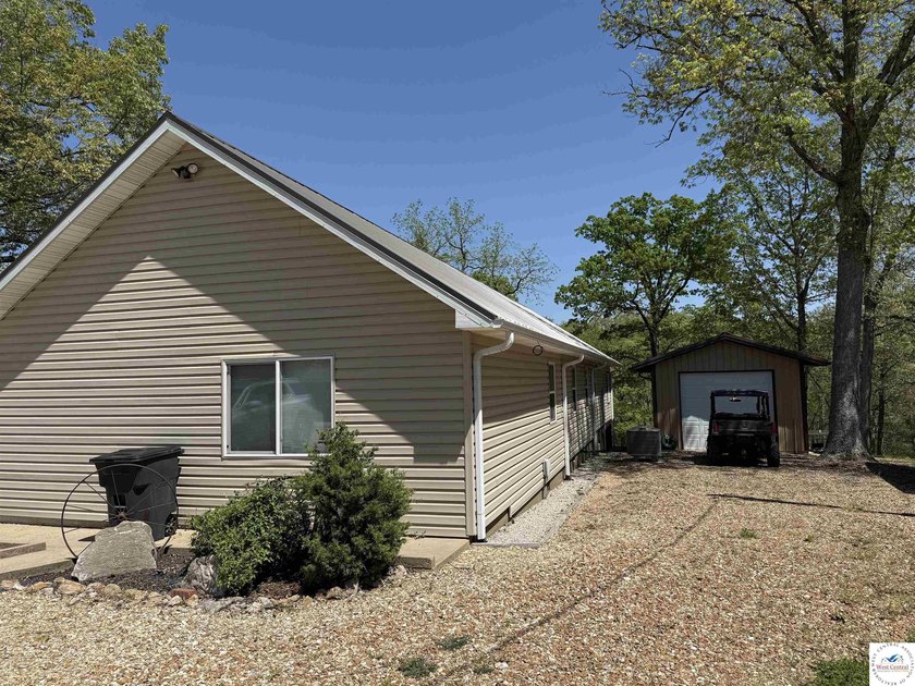 Looking for that optimal full-time home or weekend retreat? This - photo 2
