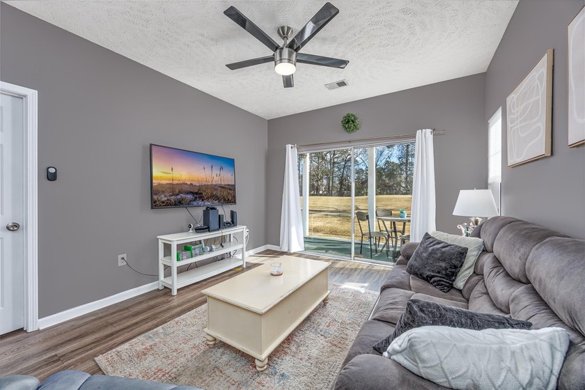 PRIDE OF OWNERSHIP SHOWS IN THIS HIGHLY DESIRABLE 1ST FLOOR, 2 - photo 4