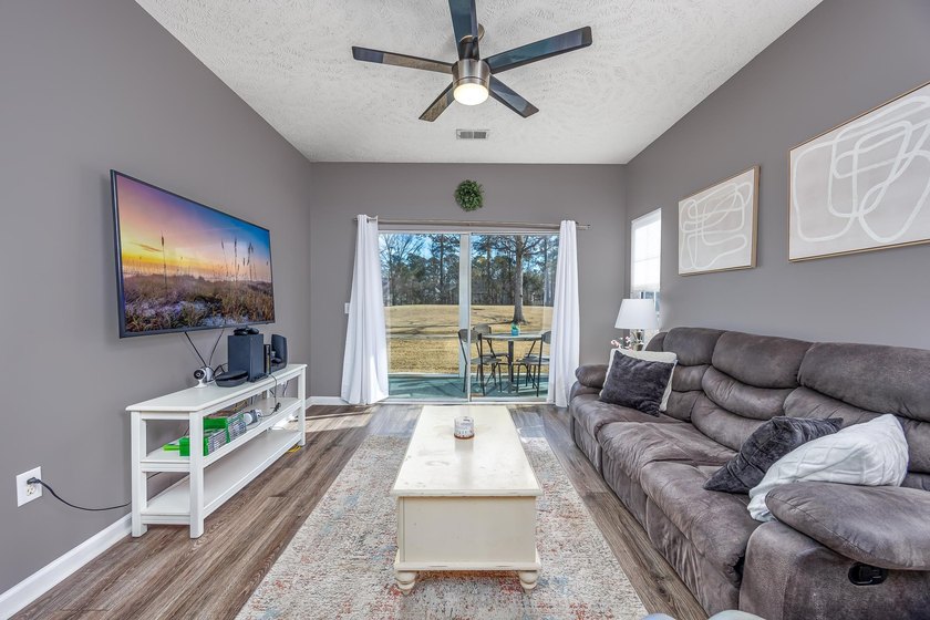 PRIDE OF OWNERSHIP SHOWS IN THIS HIGHLY DESIRABLE 1ST FLOOR, 2 - photo 5