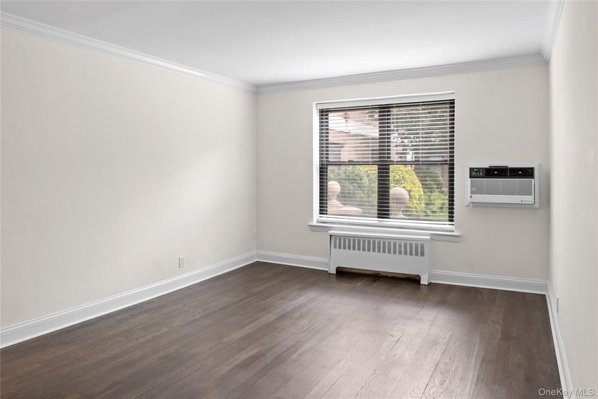 Step into this beautifully renovated 1-bedroom home and enjoy - photo 5