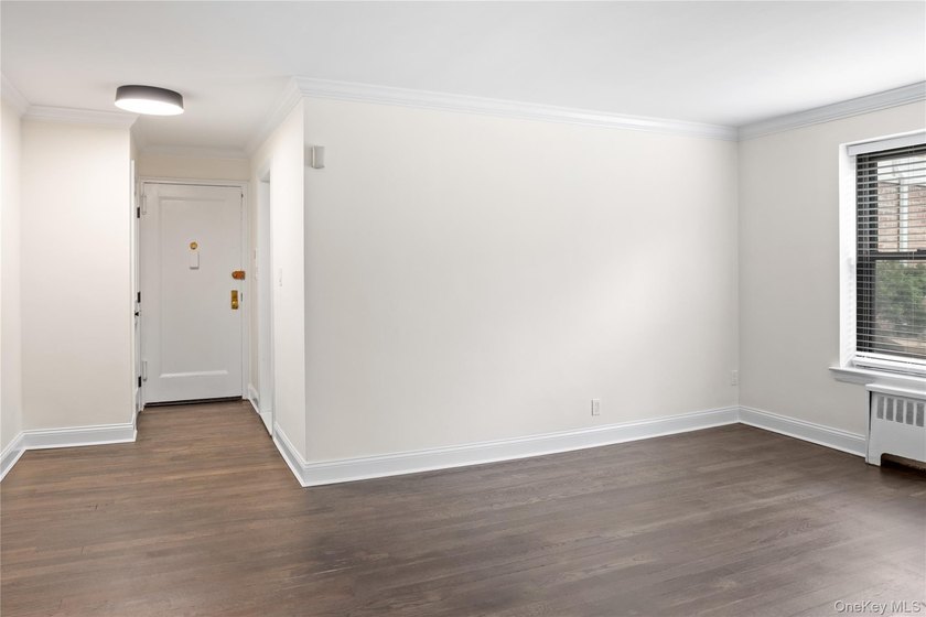 Step into this beautifully renovated 1-bedroom home and enjoy - photo 9