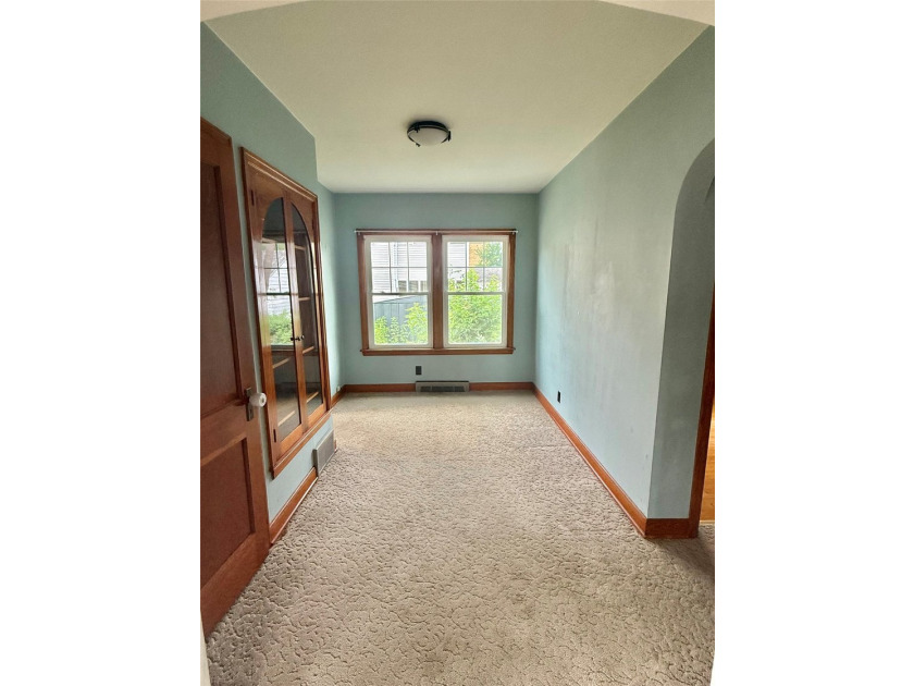 Here is your chance to own a nice house located on the East Hill - photo 5