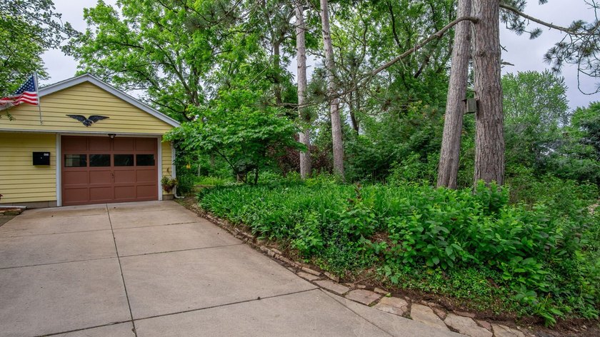 This is your chance to own a meticulously well cared for home on - photo 3